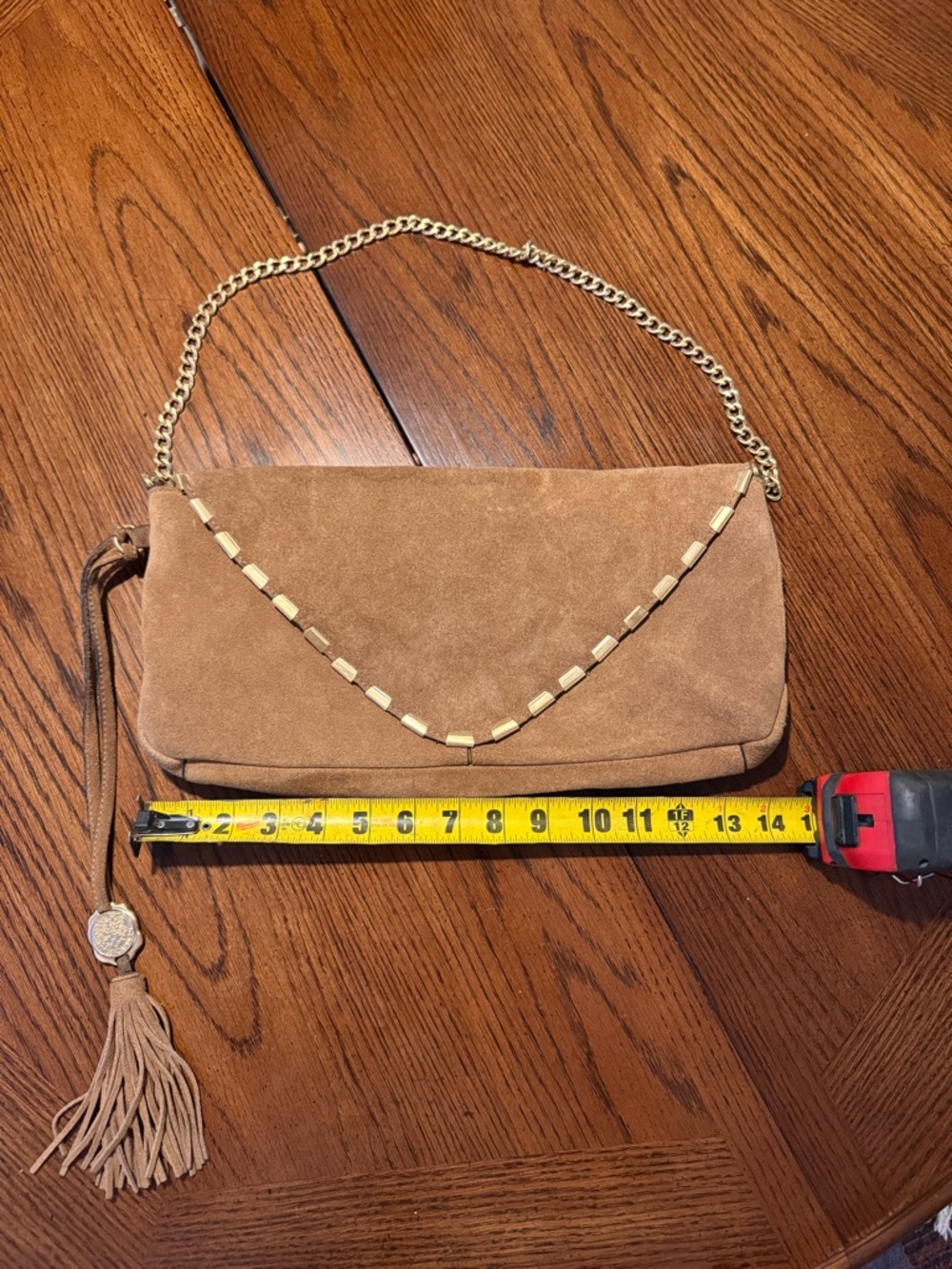 Vince Camuto Suede Envelope Shoulder Bag in Light Brown with Gold Chain - Picture 2 of 6